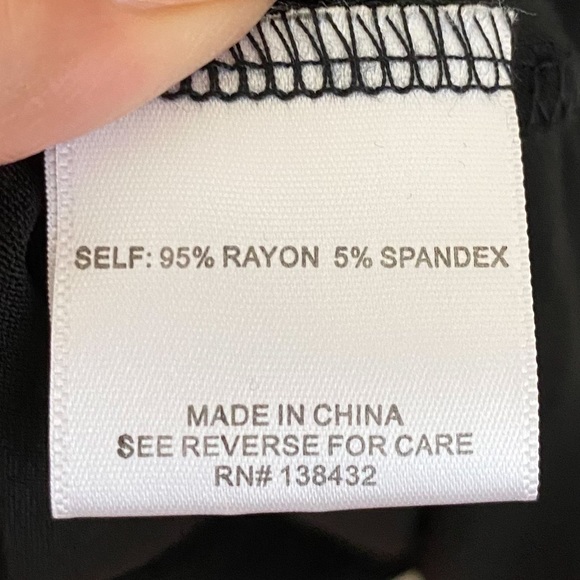 ModCloth Black Long Sleeve Boat Neck Flowy Comfy Stretchy Career Dress NWOT Sz M - Picture 6 of 6